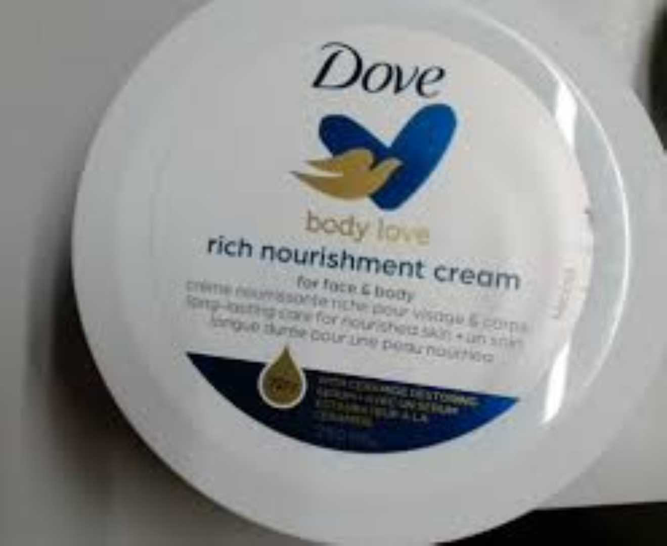 DOVE BODY CARE RICH NOURISHMENT CREAM 250ML